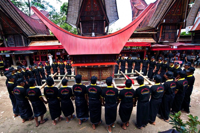 Upacara Rambu Solo di Tana Toraja: Ritual Pemakaman yang Megah