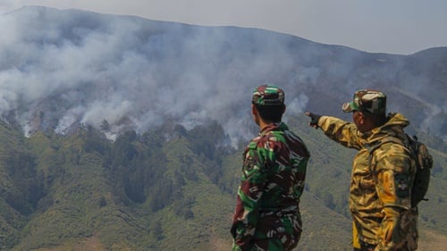 Jejak Penyelamatan di Bromo: Cerita Wisatawan yang Tertahan