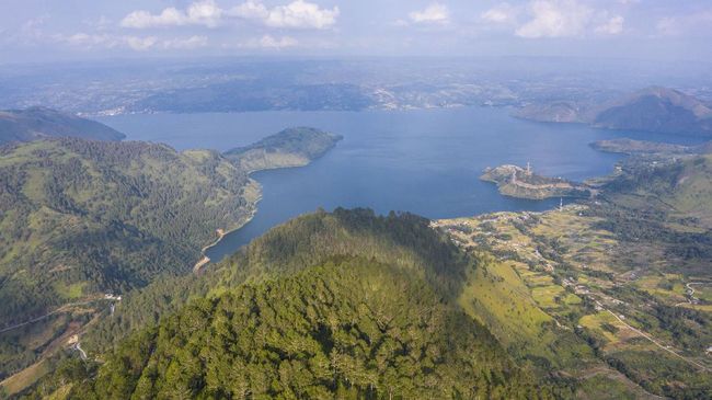  Rahasia Pesona Alam: Lake Toba Parapat dan Pakej Medan Terbaru