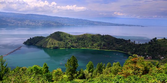 Destinasi Tersembunyi: Lake Toba Parapat dan Pakej Medan Eksklusif